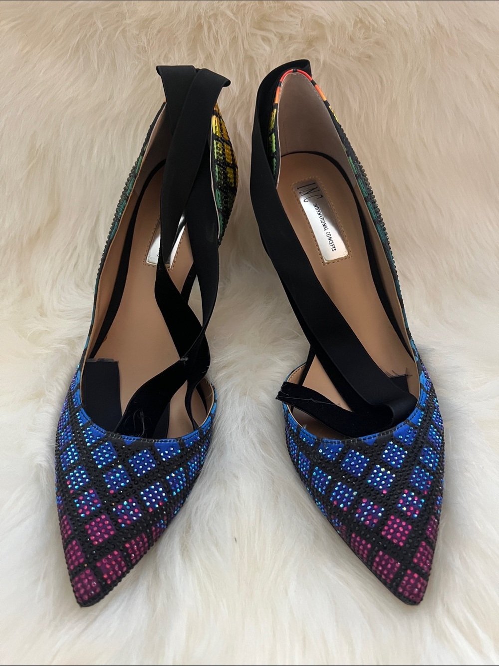 No. 21 Black Multicolor Pointed-Toe Flats with Ankle Ribbon